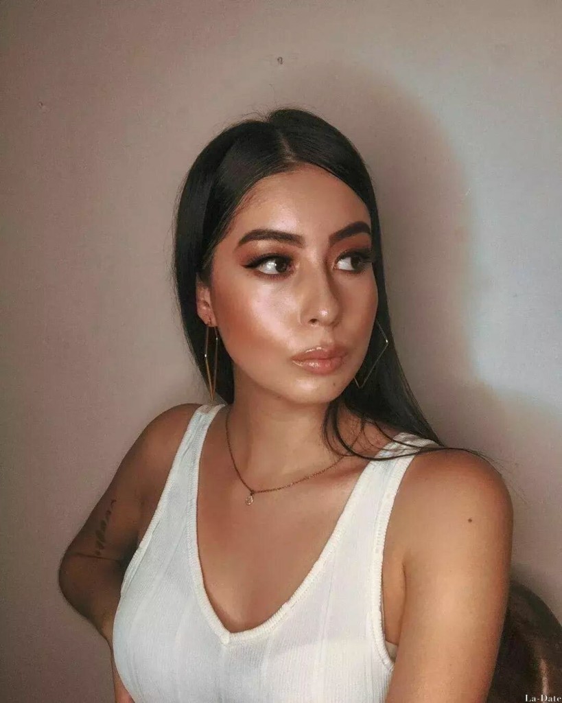 Tatiana Profile image 4