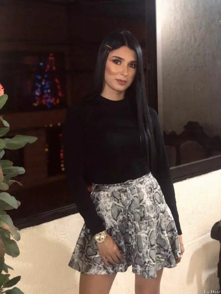 Carolina Profile image 1