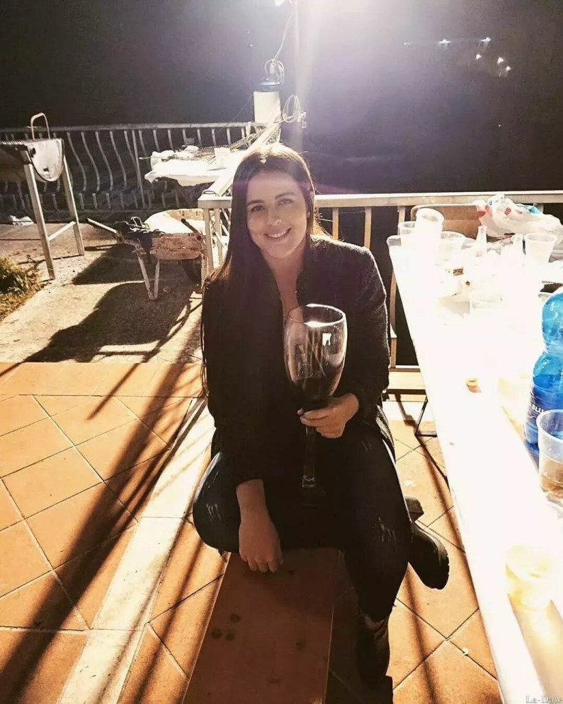 Alejandra Profile image 2