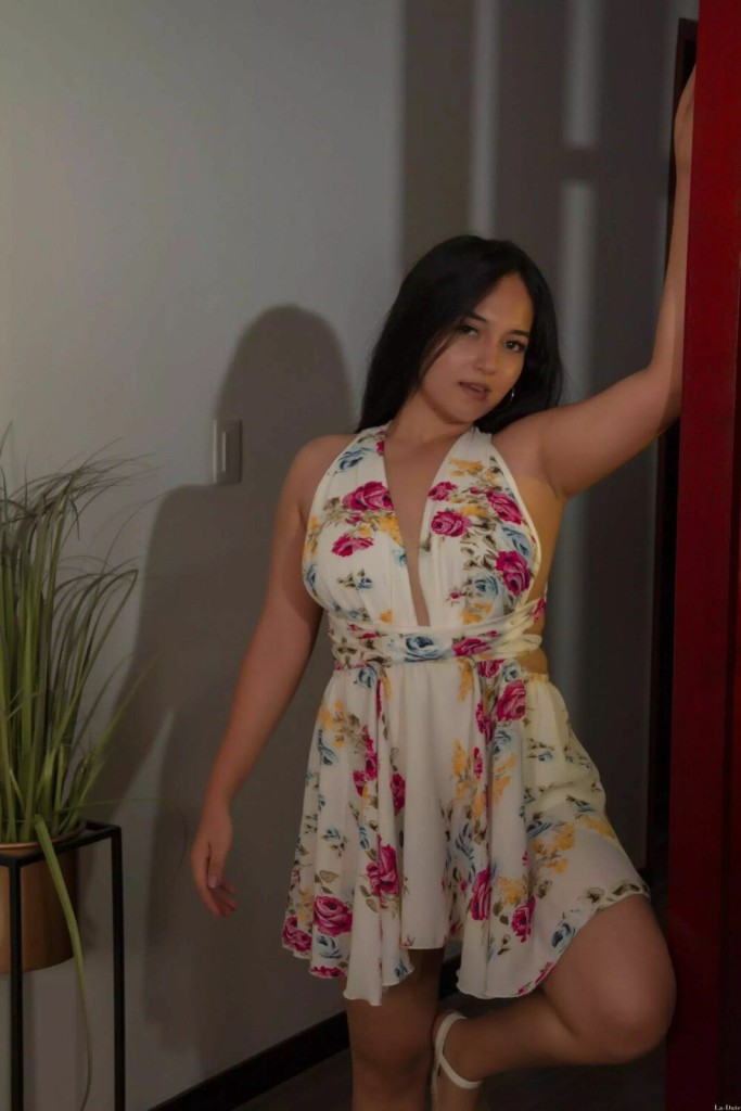 Adriana Profile image 6