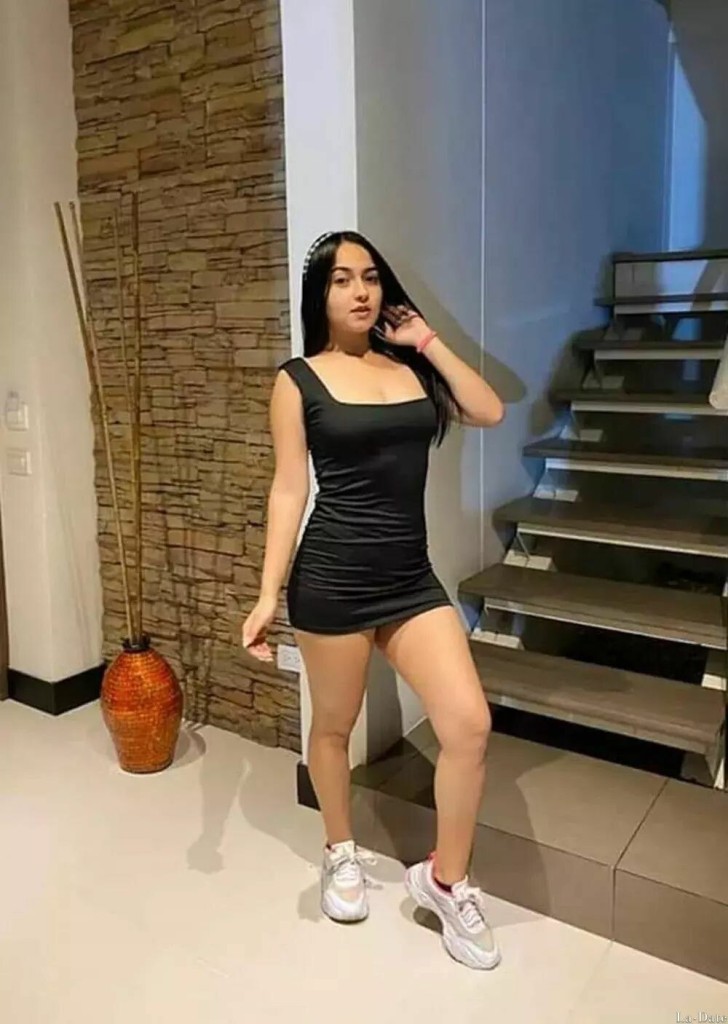 Adriana Profile image 3