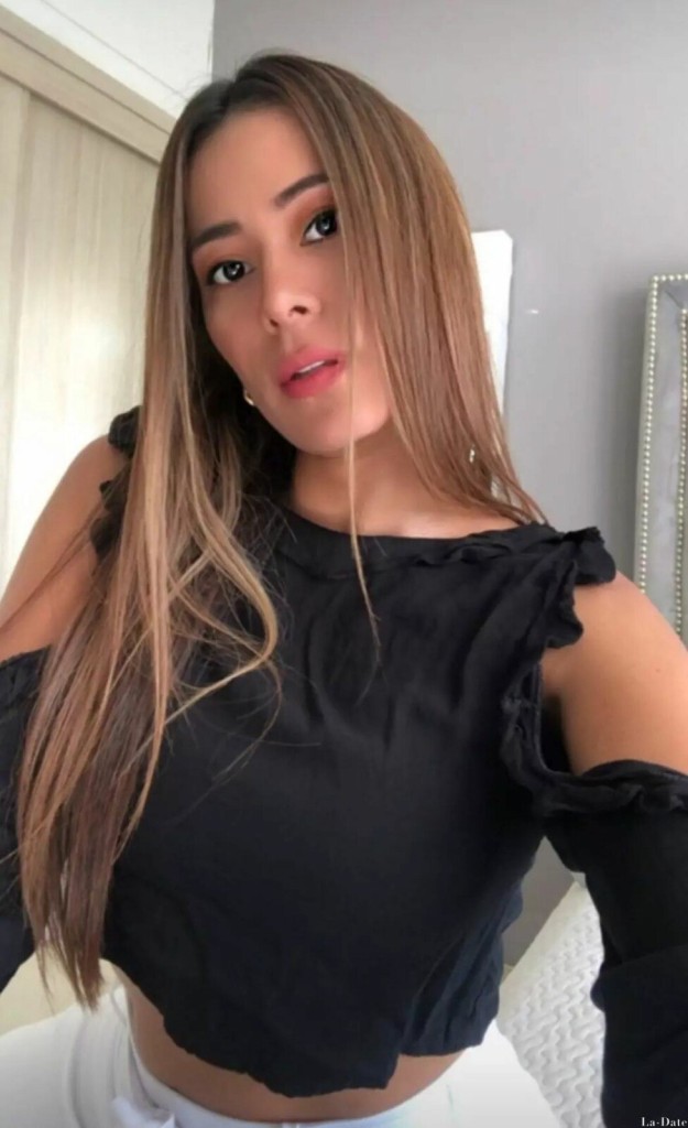 Rocio Profile image 6