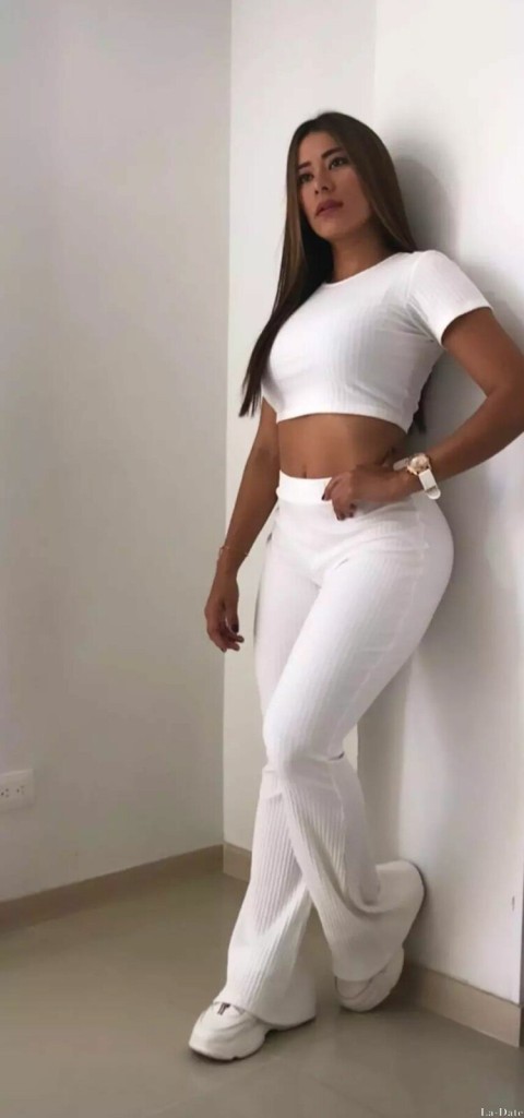 Rocio Profile image 3