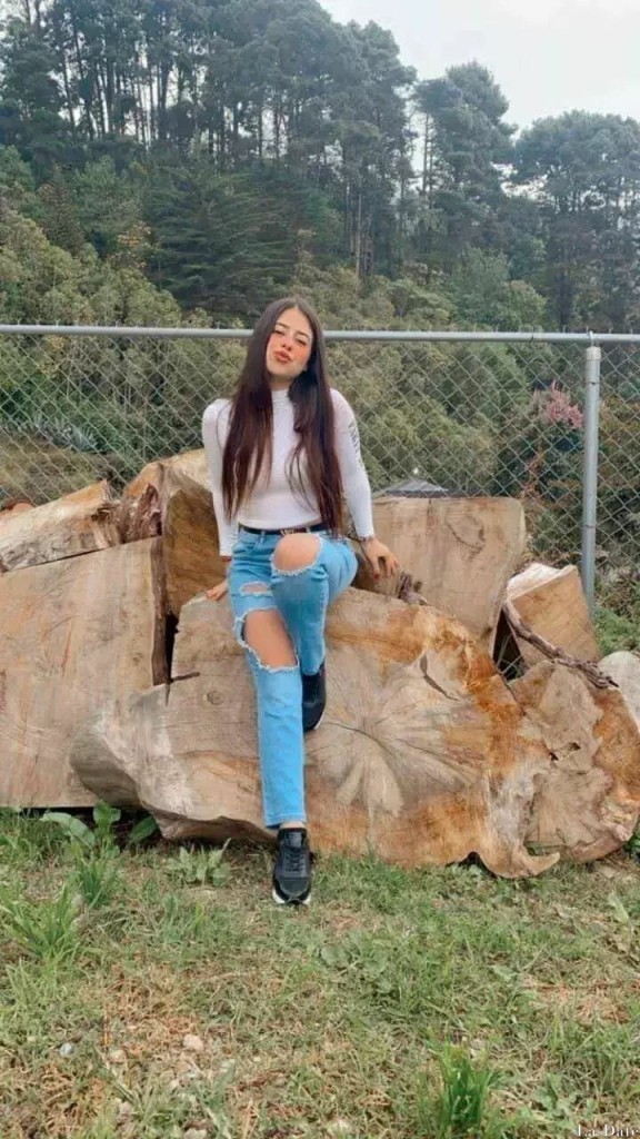 Estefany Katherine Profile image 6