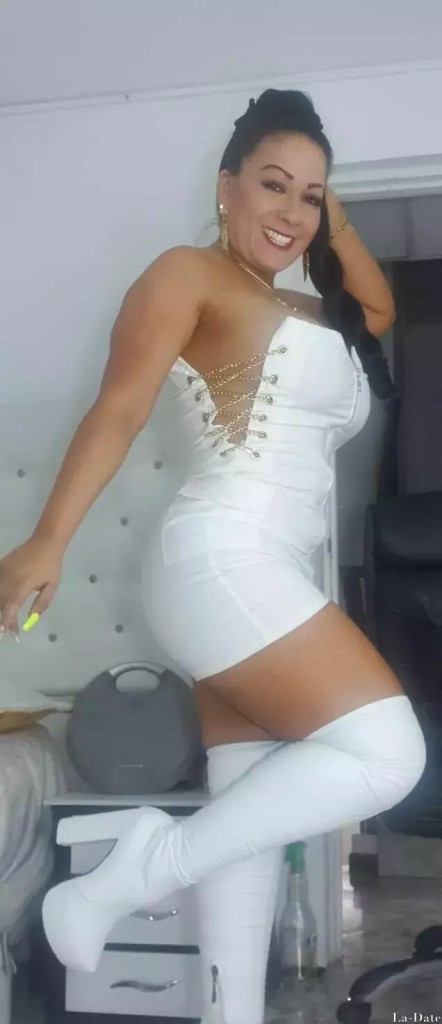 Adriana Profile image 4