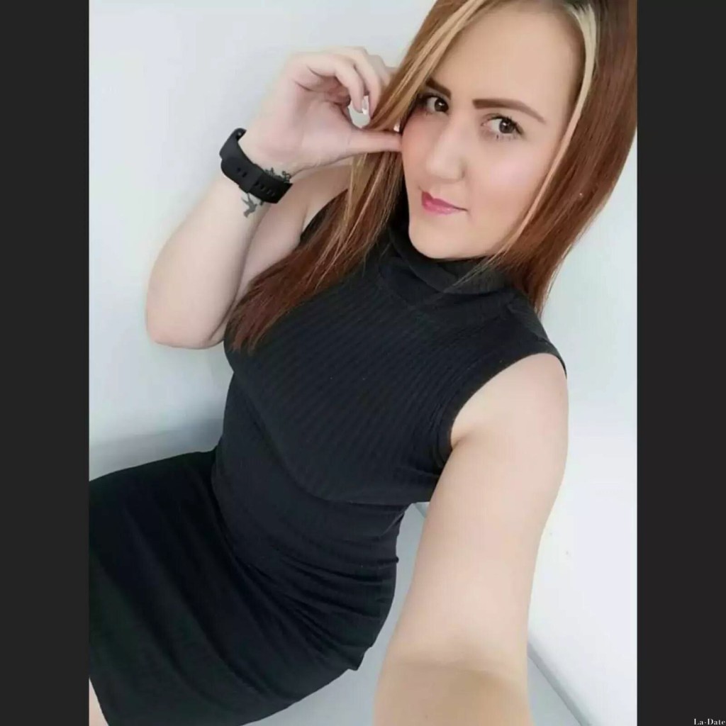 Kelly Profile image 3