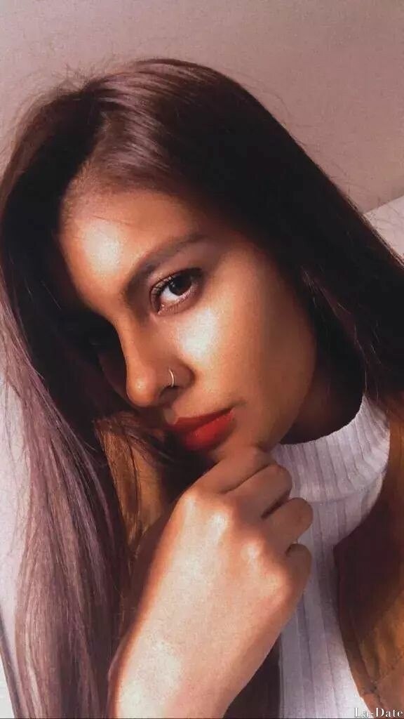Liz Profile image 4