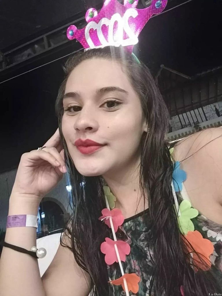 Paola Profile image 5