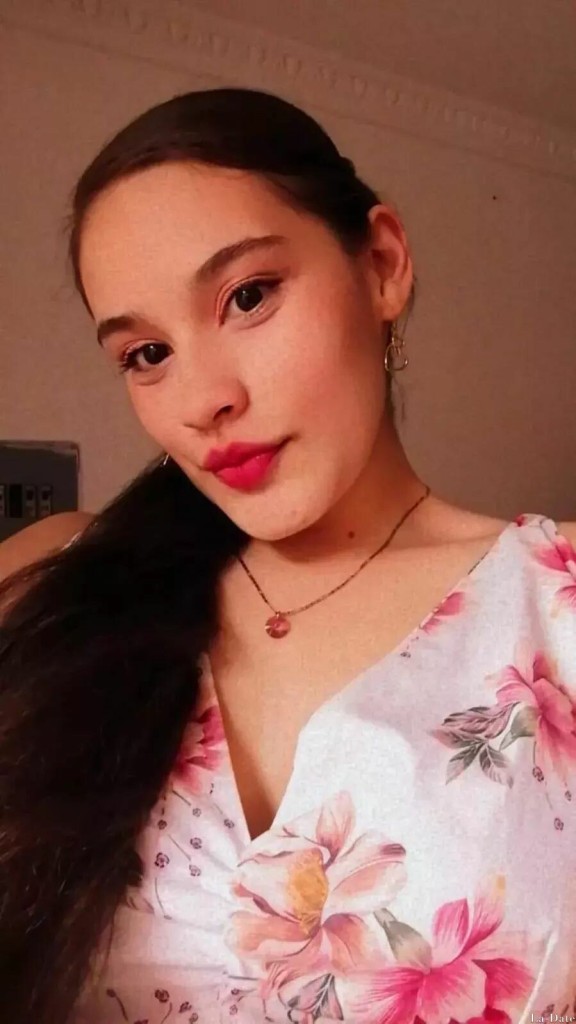 Paola Profile image 2