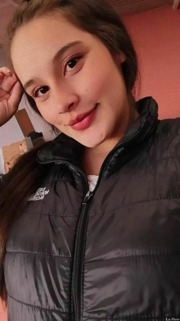 Paola Profile image 6