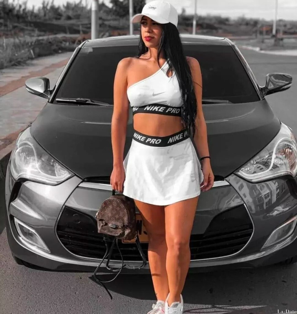 Kelly Profile image 3