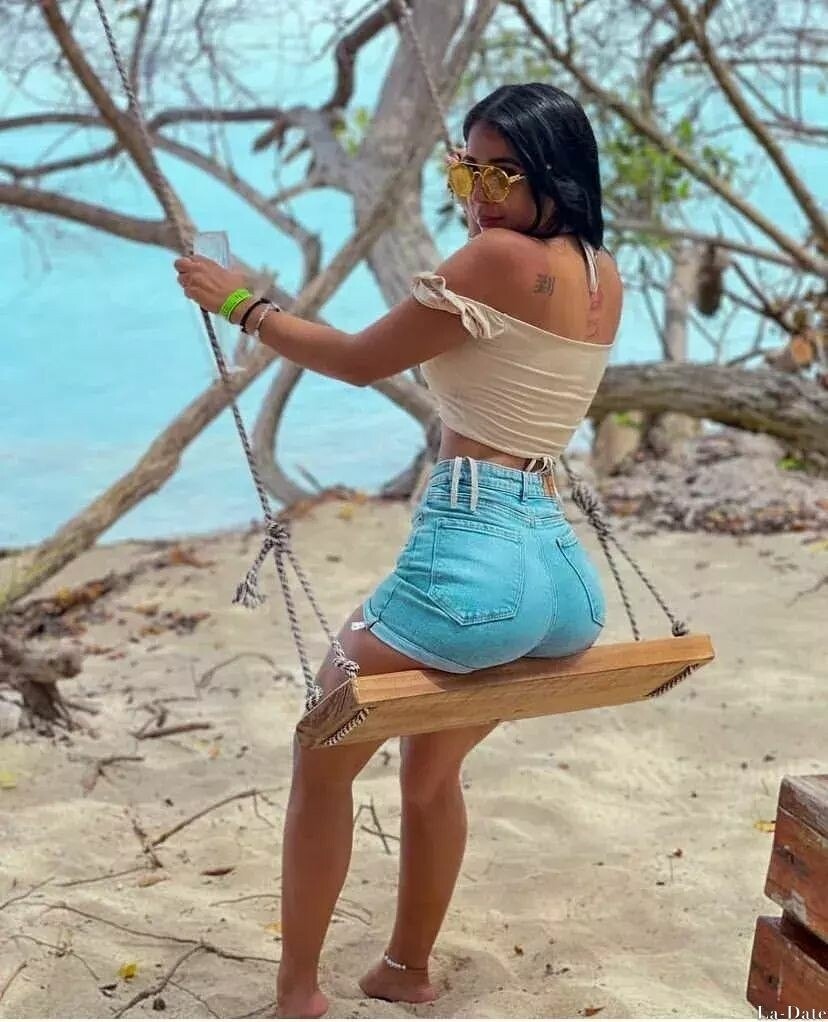 Kelly Profile image 6