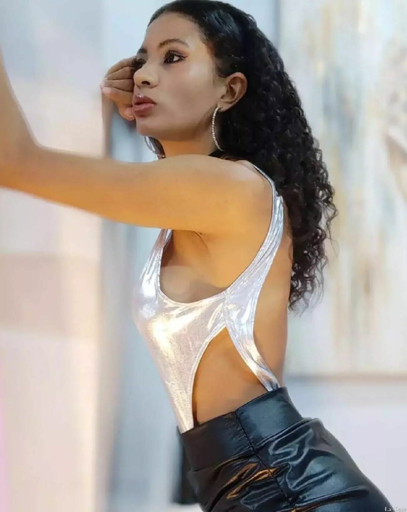 Johana Profile image 3