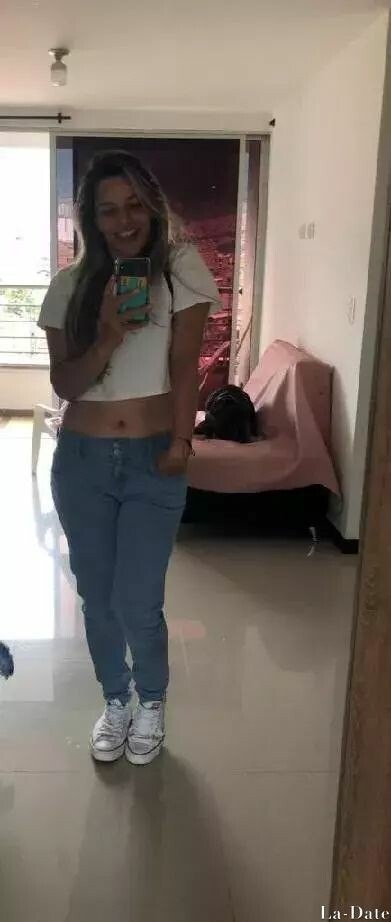 Mariana Profile image 4