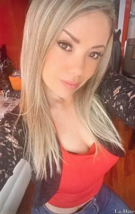 Carmen Profile image 2