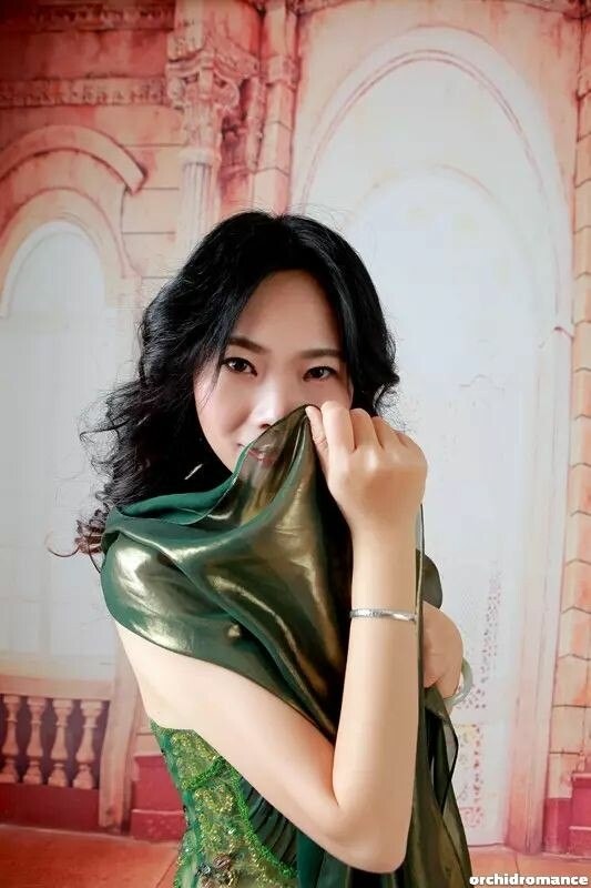 Lingyan Profile image 4