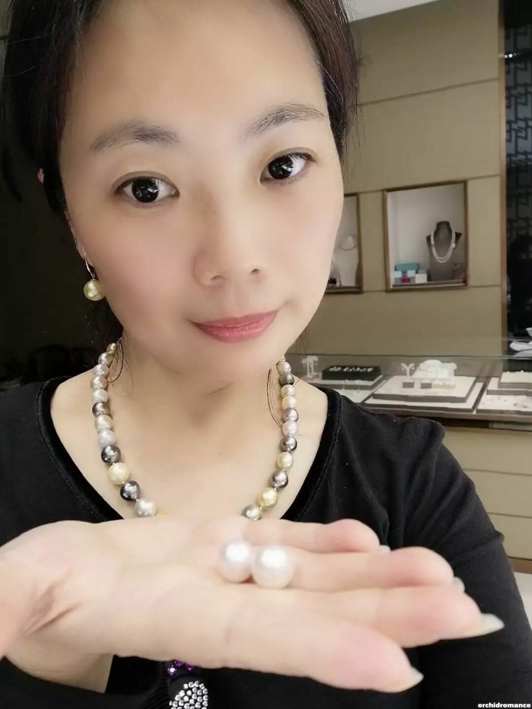 Lingyan Profile image 2