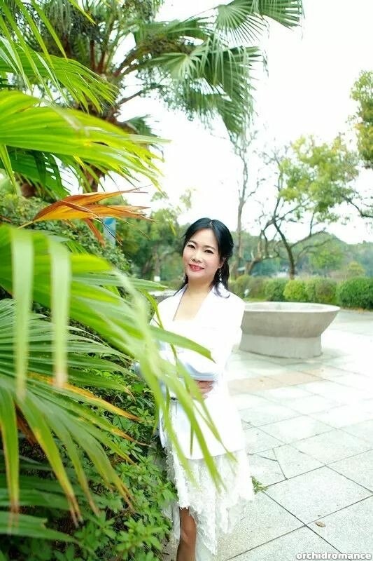 Lingyan Profile image 5