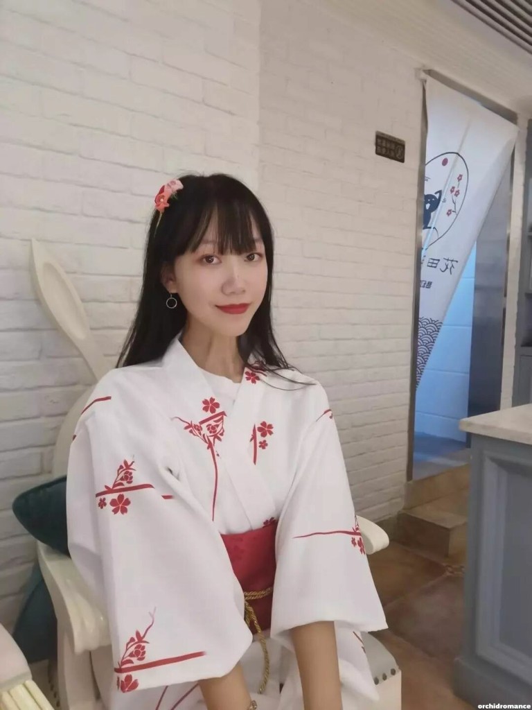 Brenda Profile image 4
