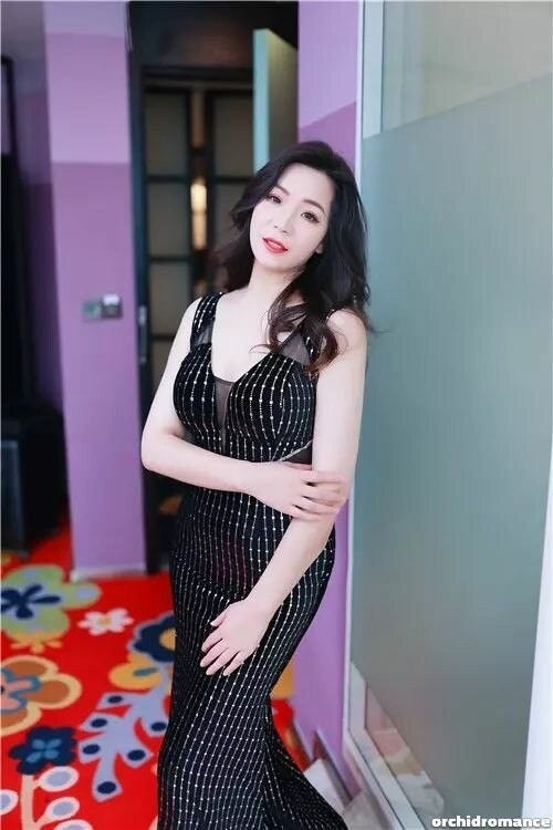 Yanqun Profile image 3