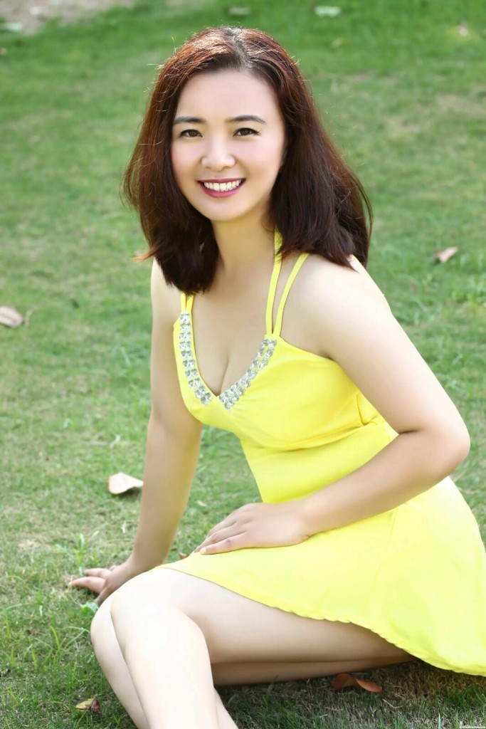 JinHong Profile image 3
